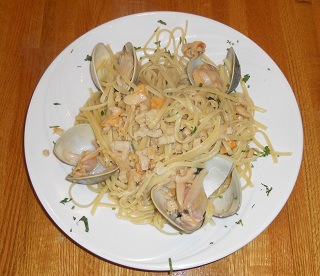 Mondellos Pizza & Italian Restaurant in Monroe
